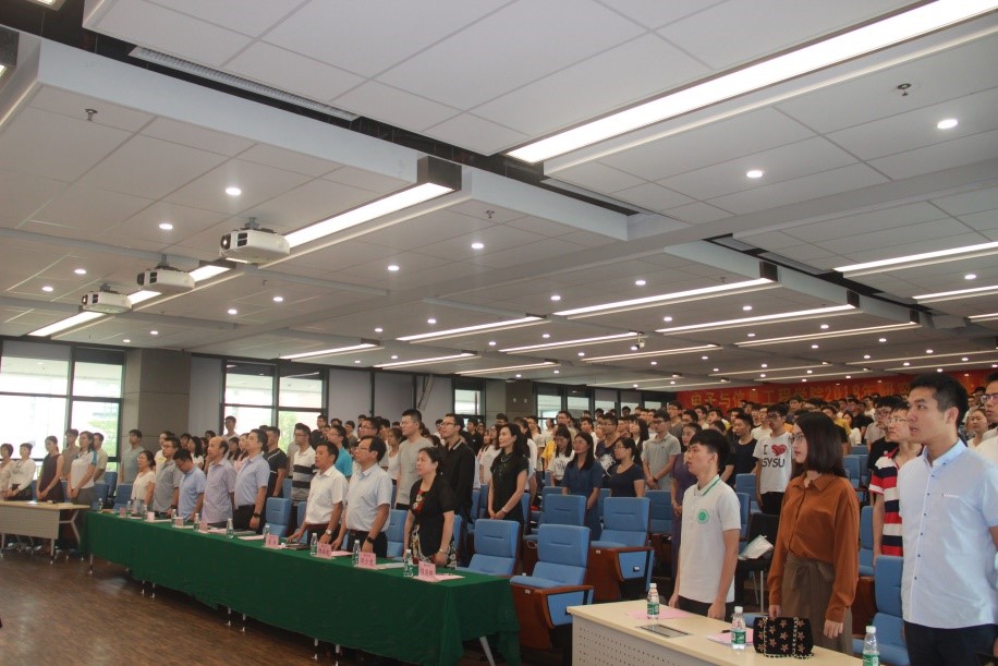 电子与信息工程学院2018年研究生开学典礼暨第九届全国光电信息博士生论坛开幕式成功举办